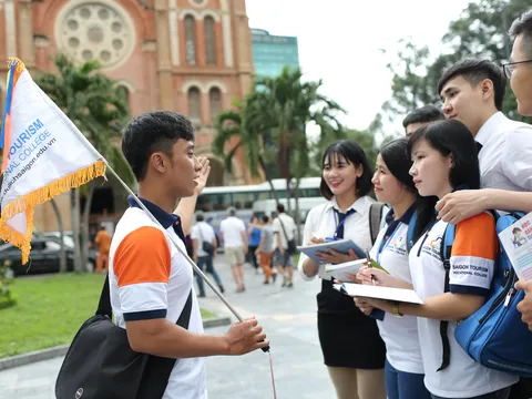 Đào tạo và xây dựng nguồn nhân lực du lịch chất lượng cao trong bối cảnh hội nhập